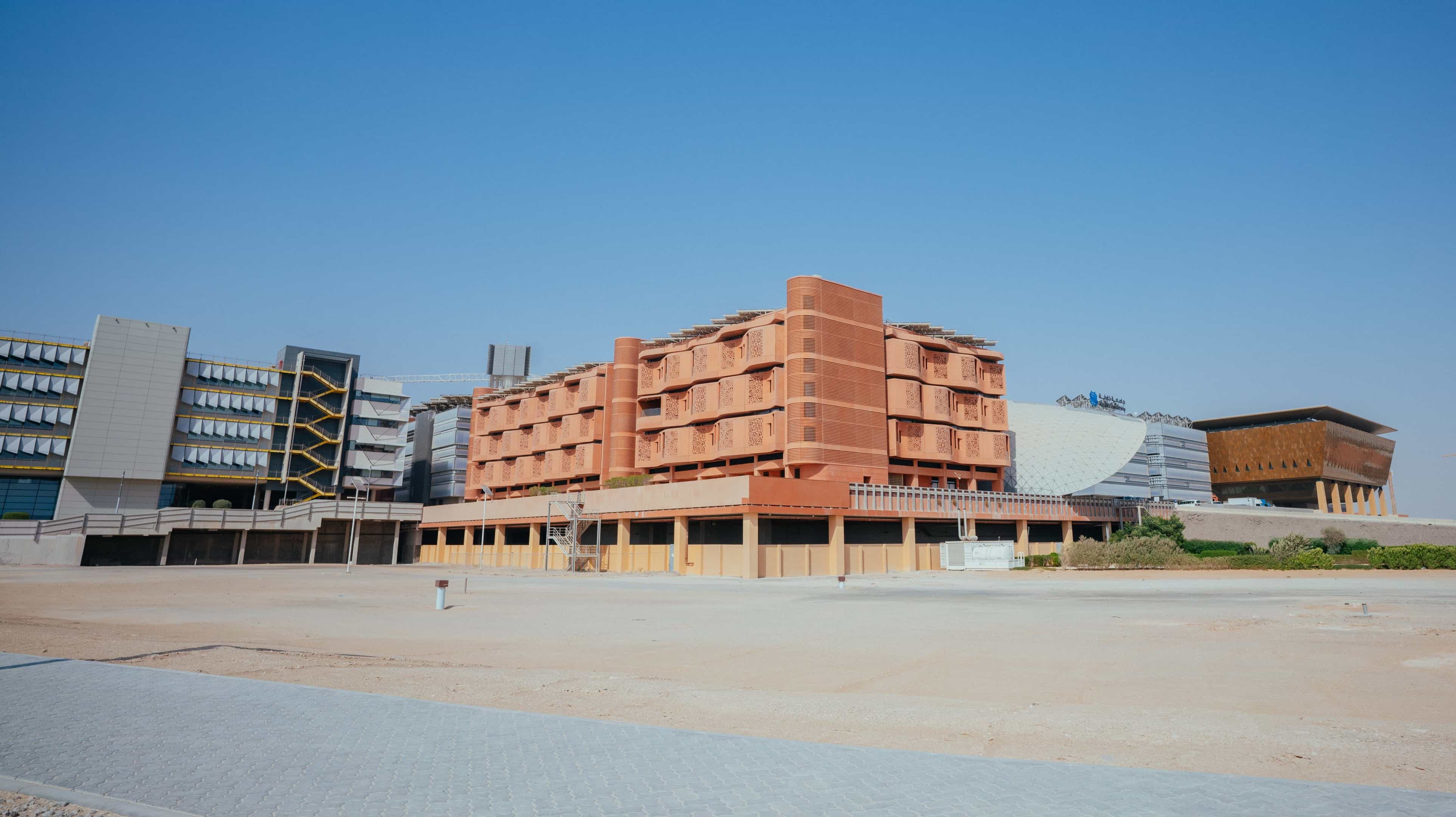 masdar-city-running-and-cycling-track