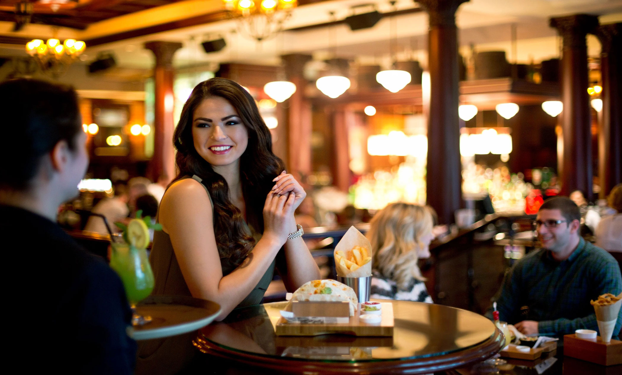 Лаундж Cooper's Bar and Restaurant