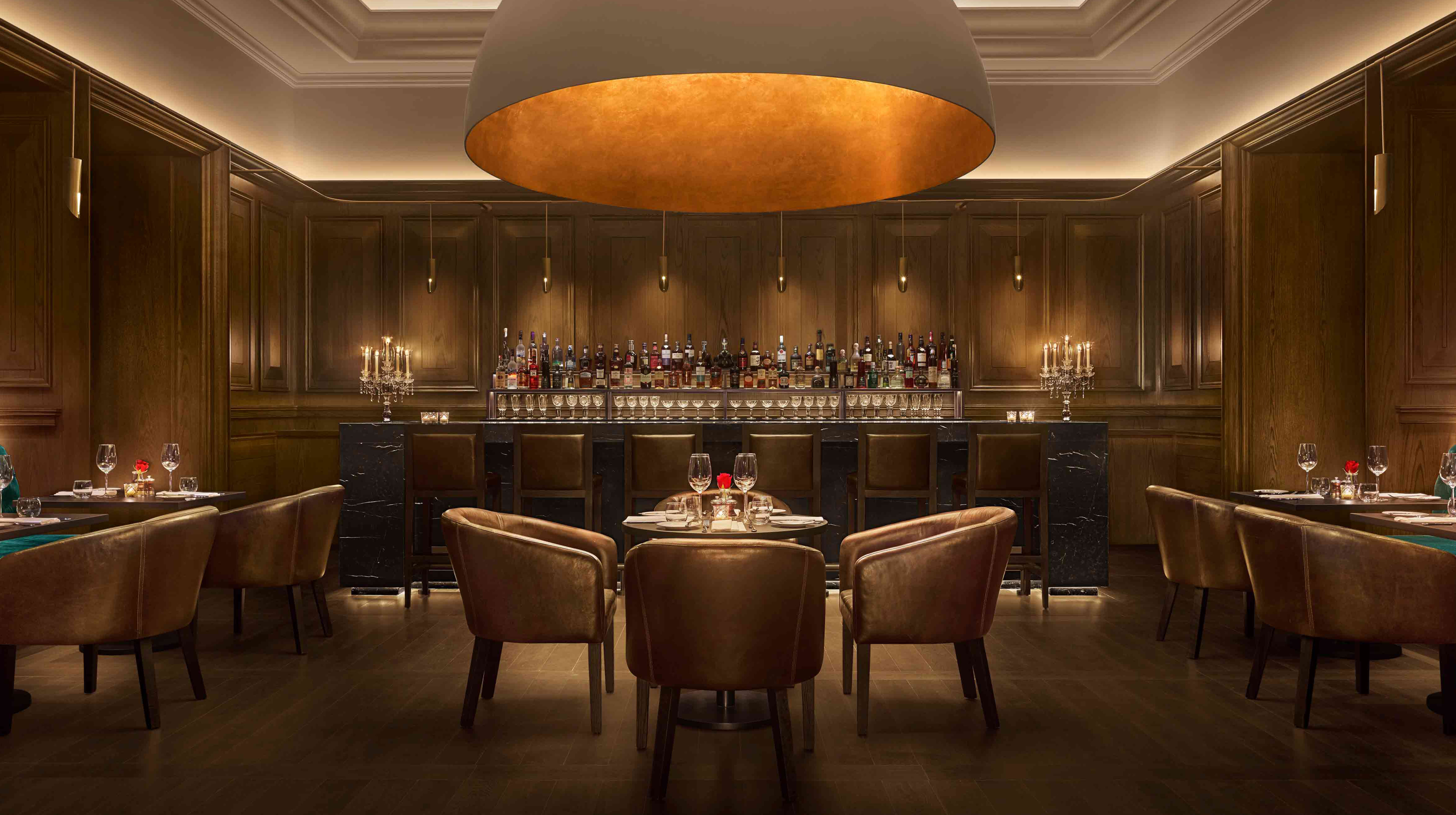 Il ristorante Oak Room ad Abu Dhabi