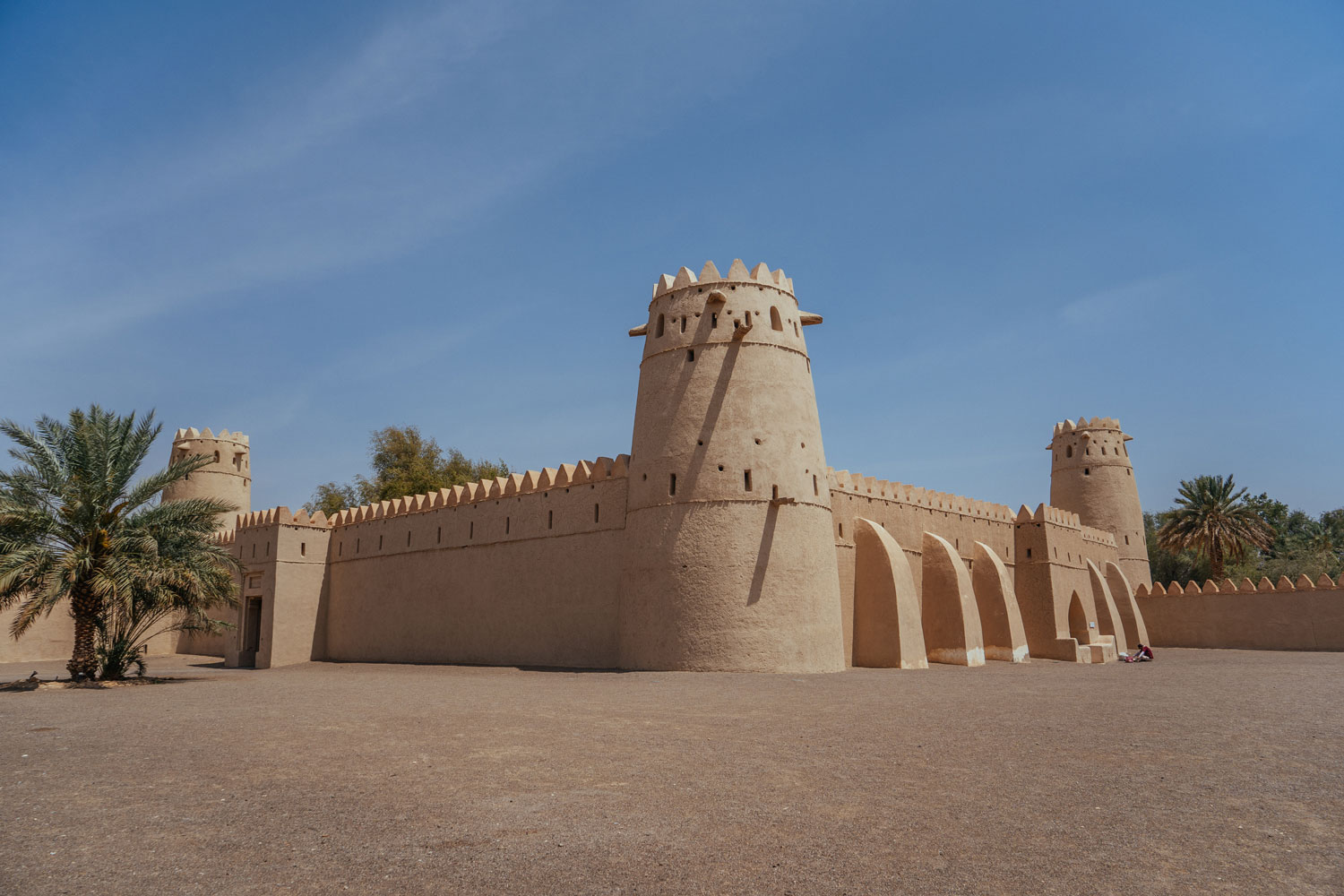 Al Jahili Fort in Al Ain, Abu Dhabi – a historic mud-brick fortress showcasing traditional Emirati architecture.